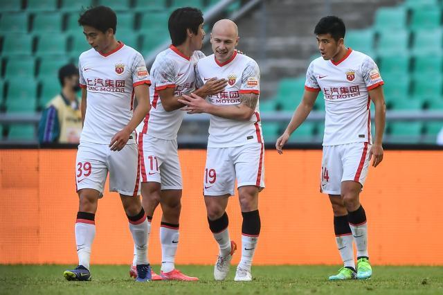 【中超】胡靖航传射莫伊塞斯绝平 山东2比2十人海港